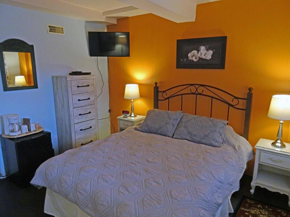 Eagle'S Nest Resort Anahim Lake Экстерьер фото